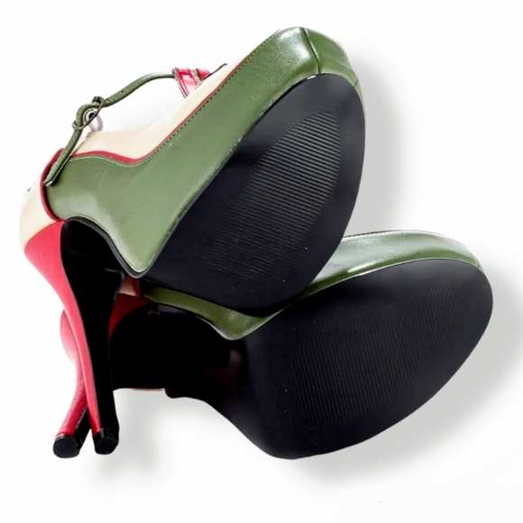 Pleaser Bordello TEEZE-43, cream, red, green, concealed platform, military theme - Picture 6 of 10